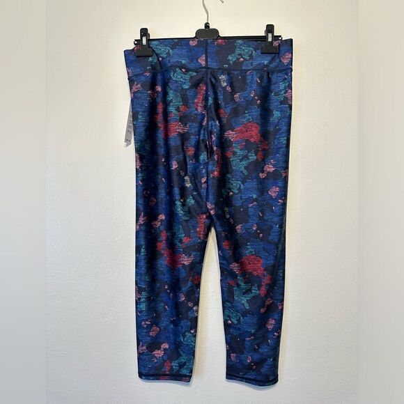 Terez 3” tall band glitter capri elastic banded waist size XL, NWT - Picture 7 of 9